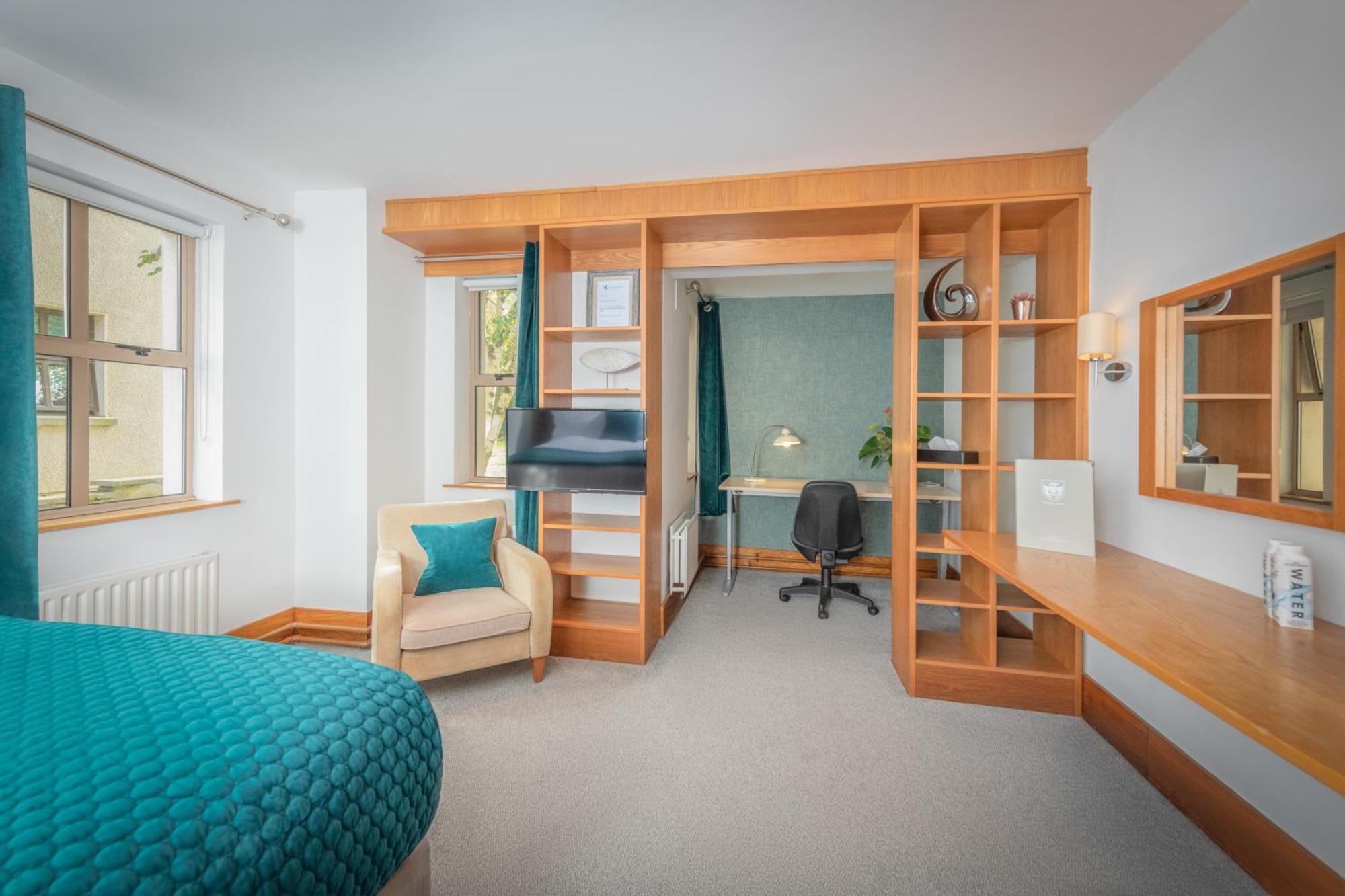 Brennan Court Guest Accommodation Лімерик Екстер'єр фото